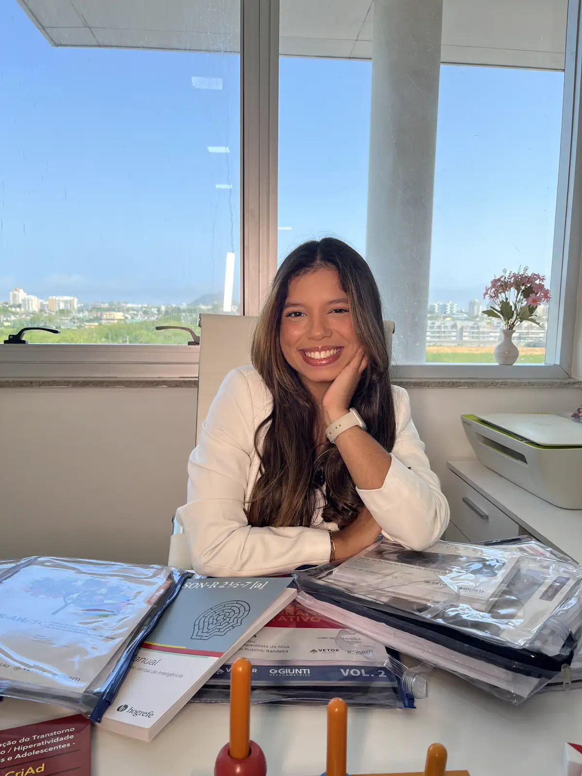 Jessica Costa em foto horizontal — sessão fotográfica de outubro de 2025